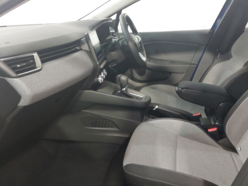 Used Renault Clio 2024 for sale - 77299012: Photo 5