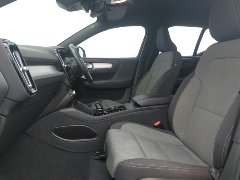 Used Volvo XC40 2023 for sale - 77491920: Photo 5