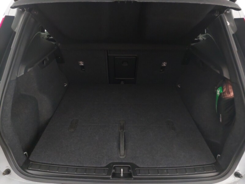 Used Volvo XC40 2024 for sale - 77174049: Photo 8