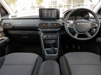 Used Dacia Sandero Stepway 2024 for sale - 76451667: Photo