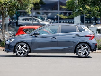 Used Hyundai i20 2024 for sale - 79457555: Photo