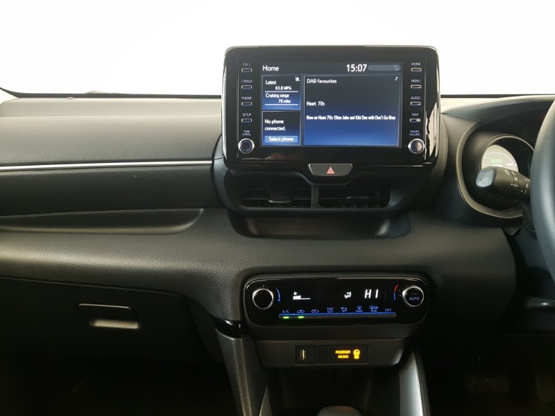 Used Toyota Yaris 2022 for sale - 76369984: Photo 11