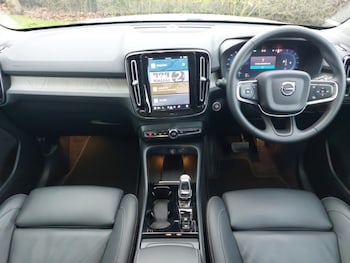 Used Volvo XC40 2024 for sale - 77565637: Photo