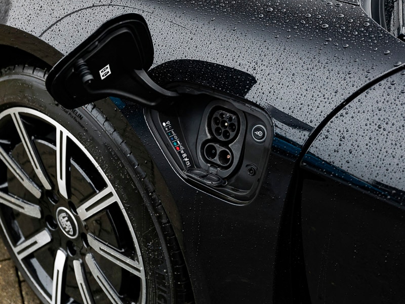 Used Porsche Taycan 2023 for sale - 77253102: Photo 10