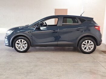 Used Renault Captur 2022 for sale - 78861550: Photo