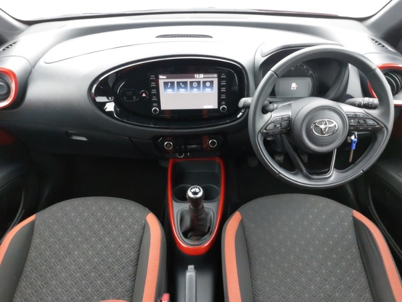 Used Toyota Aygo X 2022 for sale - 77049497: Photo 2