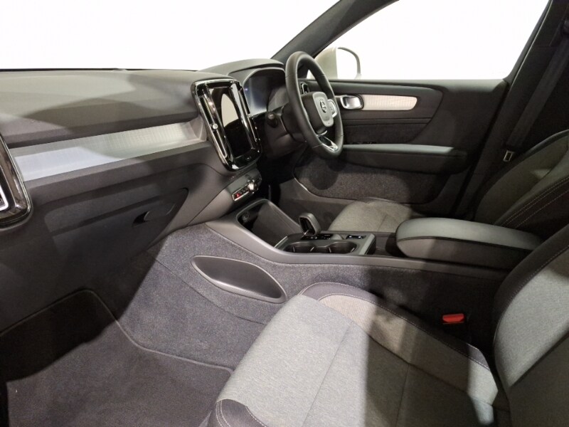 Used Volvo XC40 2023 for sale - 77948863: Photo 5