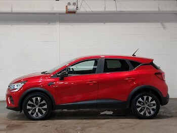 Used Renault Captur 2022 for sale - 77740728: Photo