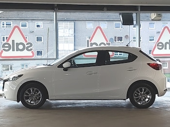 Used Mazda Mazda2 2024 for sale - 78300923: Photo