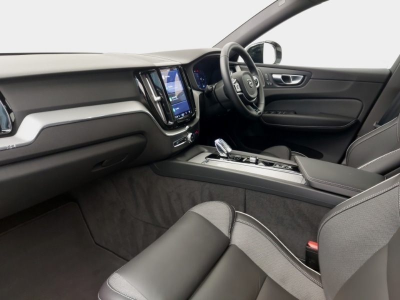 Used Volvo XC60 2024 for sale - 76456540: Photo 5