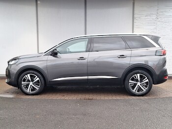 Used Peugeot 5008 2024 for sale - 76925412: Photo