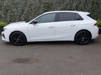 Used Vauxhall Astra 2023 for sale - 76269395: Photo 4