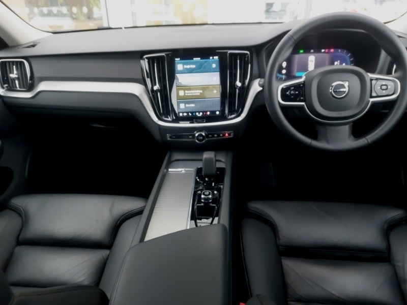 Used Volvo S60 2022 for sale - 77035552: Photo 2