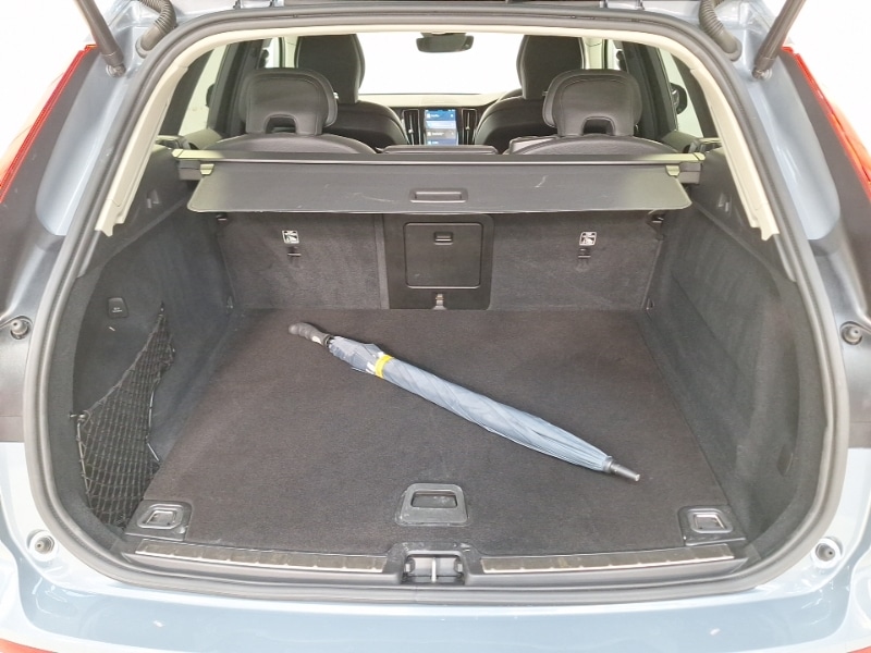 Used Volvo XC60 2023 for sale - 76465720: Photo 8