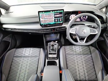 Used Volkswagen Golf 2025 for sale - 77874961: Photo