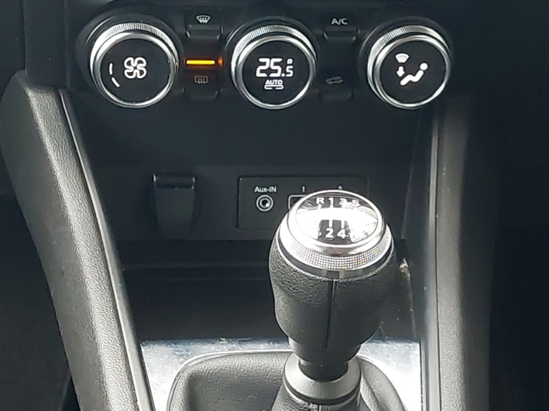 Used Renault Captur 2020 for sale - 76383529: Photo 11