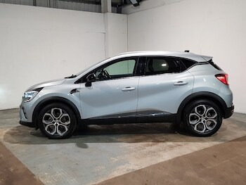 Used Renault Captur 2023 for sale - 77371596: Photo