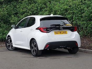 Used Toyota Yaris 2024 for sale - 78790416: Photo