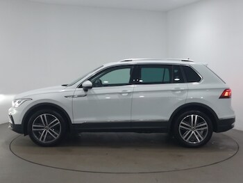 Used Volkswagen Tiguan 2021 for sale - 76983625: Photo
