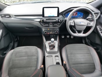 Used Ford Kuga 2023 for sale - 77285130: Photo