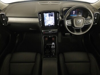 Used Volvo XC40 2024 for sale - 76310444: Photo