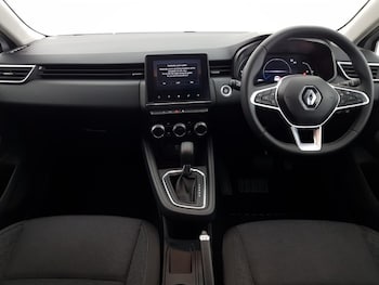 Used Renault Clio 2023 for sale - 76050482: Photo