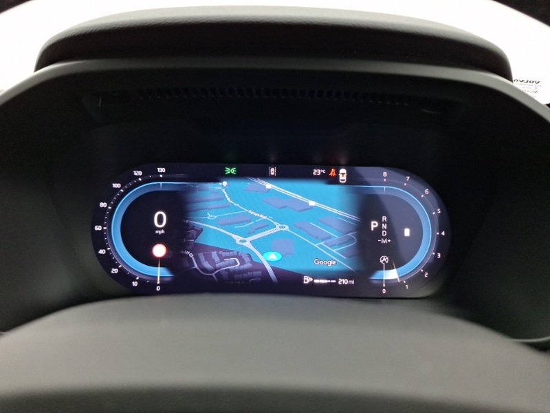 Used Volvo XC40 2024 for sale - 76347527: Photo 10