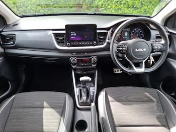 Used Kia Stonic 2023 for sale - 78439691: Photo