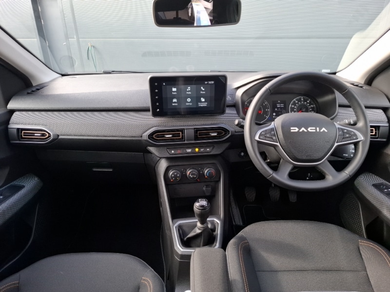 Used Dacia Sandero Stepway 2024 for sale - 77184612: Photo 2