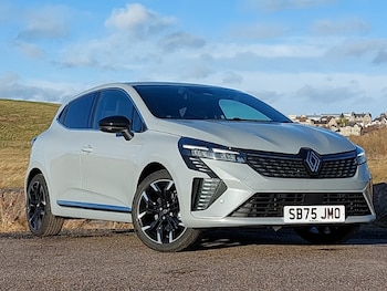 2025 - 1.6 E-TECH full hybrid 145 Techno 5dr Auto