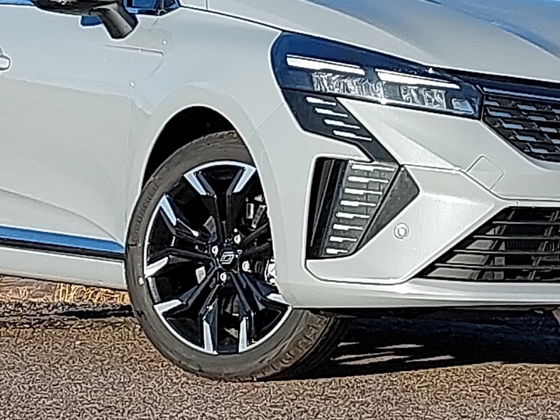 Used Renault Clio 2025 for sale - 76842551: Photo 9