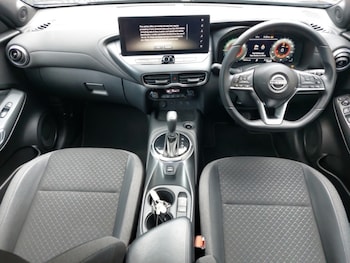 Used Nissan Juke 2024 for sale - 76050640: Photo