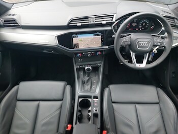 Used Audi Q3 2024 for sale - 77209589: Photo
