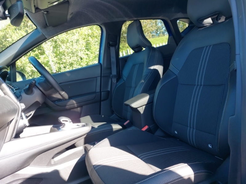 Used Renault Captur 2024 for sale - 76644261: Photo 5