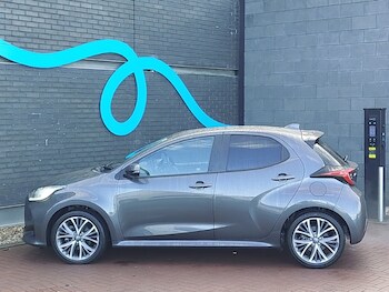 Used Toyota Yaris 2024 for sale - 77876676: Photo