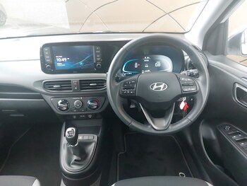 Used Hyundai i10 2024 for sale - 77197224: Photo