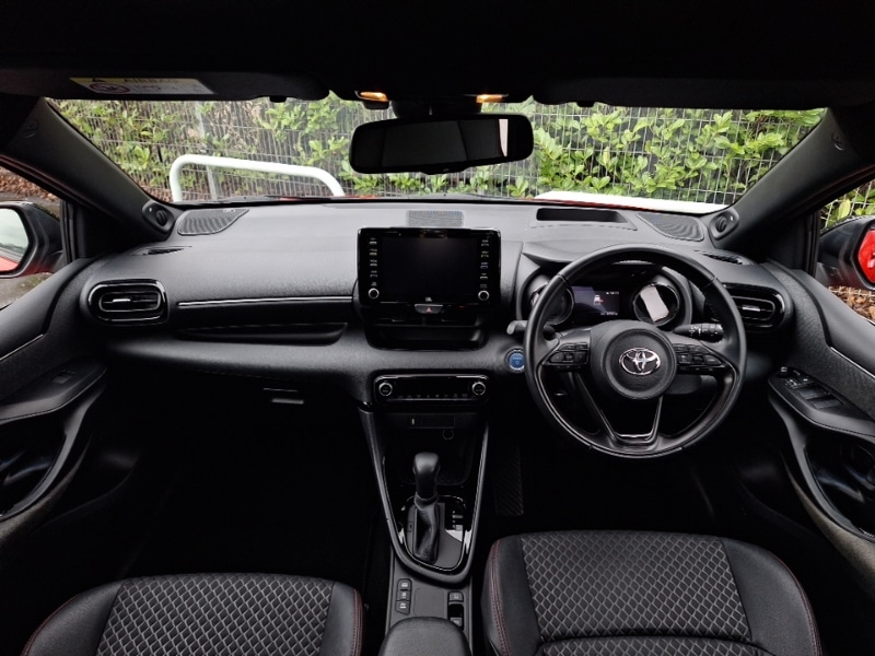 Used Toyota Yaris 2020 for sale - 77338905: Photo 2