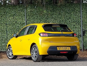 Used Peugeot 208 2021 for sale - 76823111: Photo