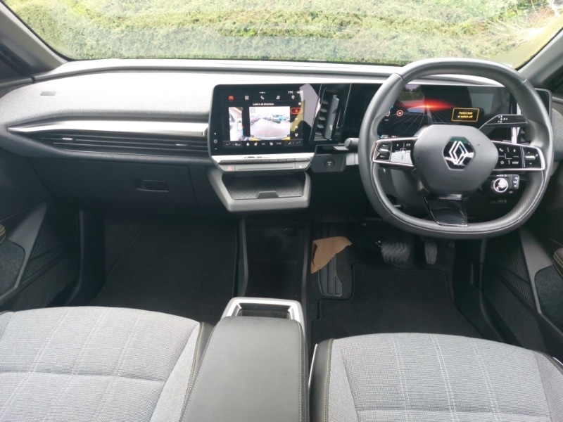 Used Renault Megane E Tech 2023 for sale - 76708507: Photo 2
