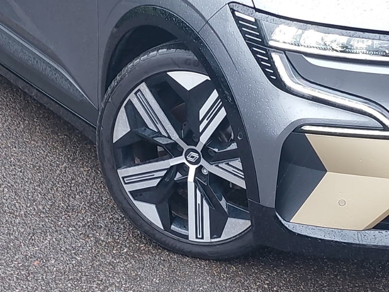 Used Renault Megane E Tech 2023 for sale - 76708507: Photo 9