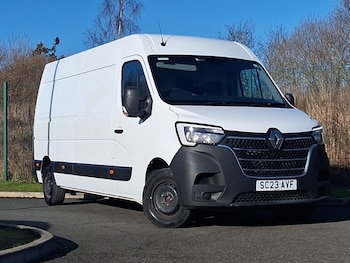 Renault Master feature image