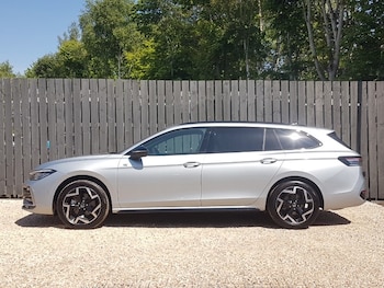 Used Volkswagen Passat 2025 for sale - 75612359: Photo