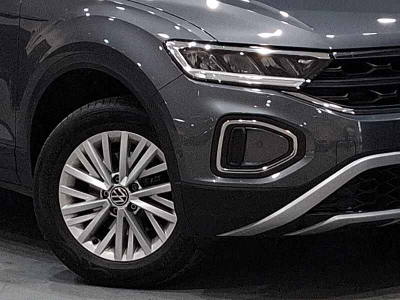 Used Volkswagen T-Roc 2022 for sale - 77492199: Photo 9