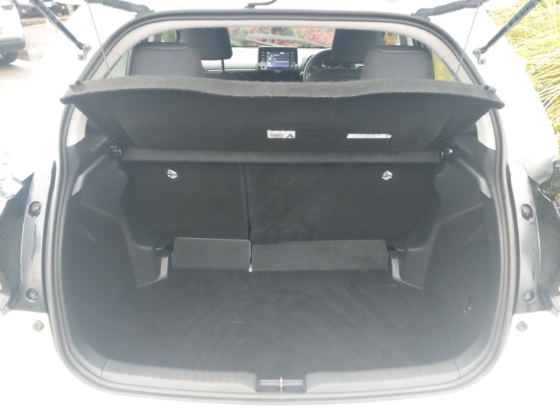 Used Toyota Yaris 2023 for sale - 77252921: Photo 8