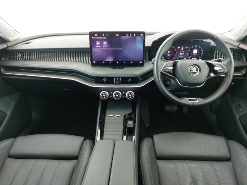 Used Skoda Superb 2024 for sale - 76414173: Photo 2