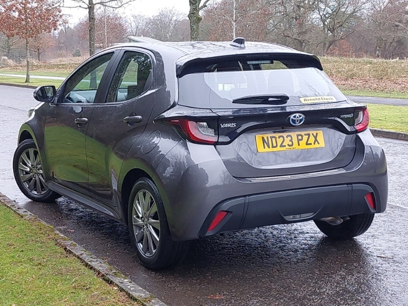 Used Toyota Yaris 2023 for sale - 77630505: Photo 3