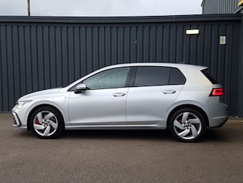 Used Volkswagen Golf 2023 for sale - 77875852: Photo