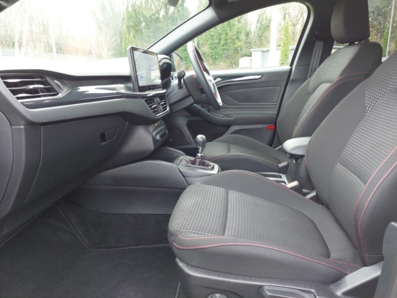 Used Ford Focus 2023 for sale - 77817780: Photo 5