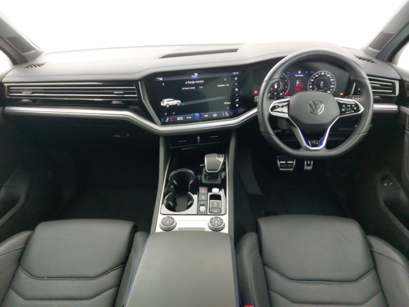 Used Volkswagen Touareg 2023 for sale - 76786221: Photo 2