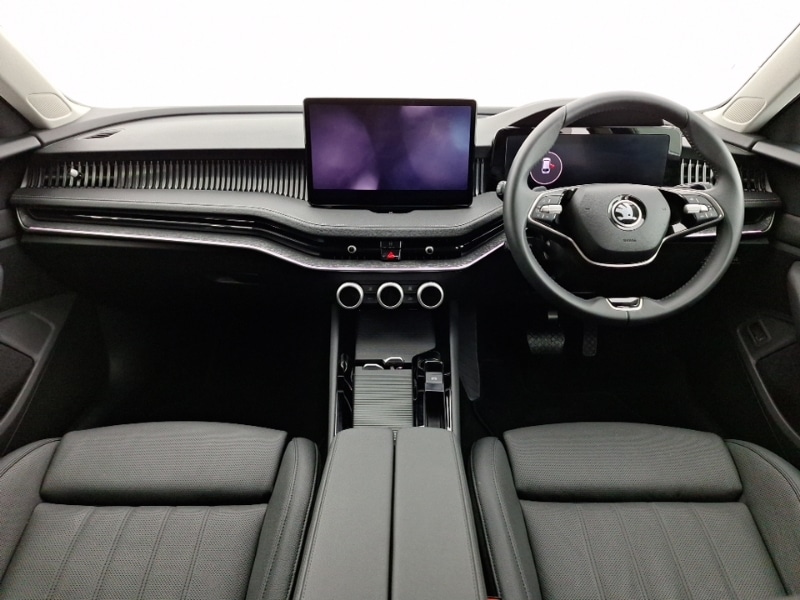 Used Skoda Superb 2024 for sale - 77265970: Photo 2